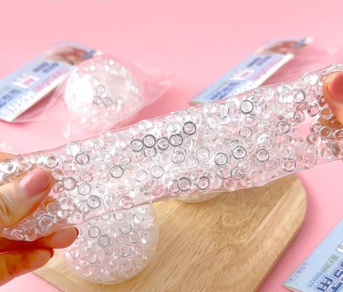 SNOW SQUISH – Clear Jelly Bead Stress Ball