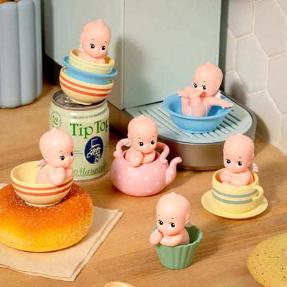 Kewpie in Cups Bb