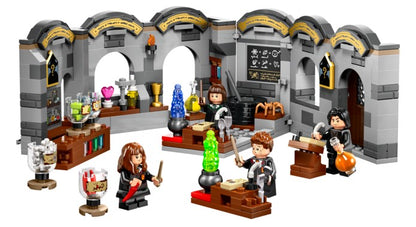 Harry Potter Hogwarts Castle Potions Class-1